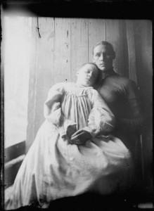 CONFESSIONS OF A FUNERAL DIRECTOR » 18 Examples of Post-mortem Photography